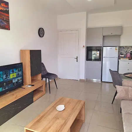 Stylish Kato Close To & Vibrant Harbor Life Апартаменты