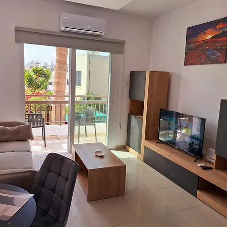 Stylish Kato Close To & Vibrant Harbor Life Апартаменты